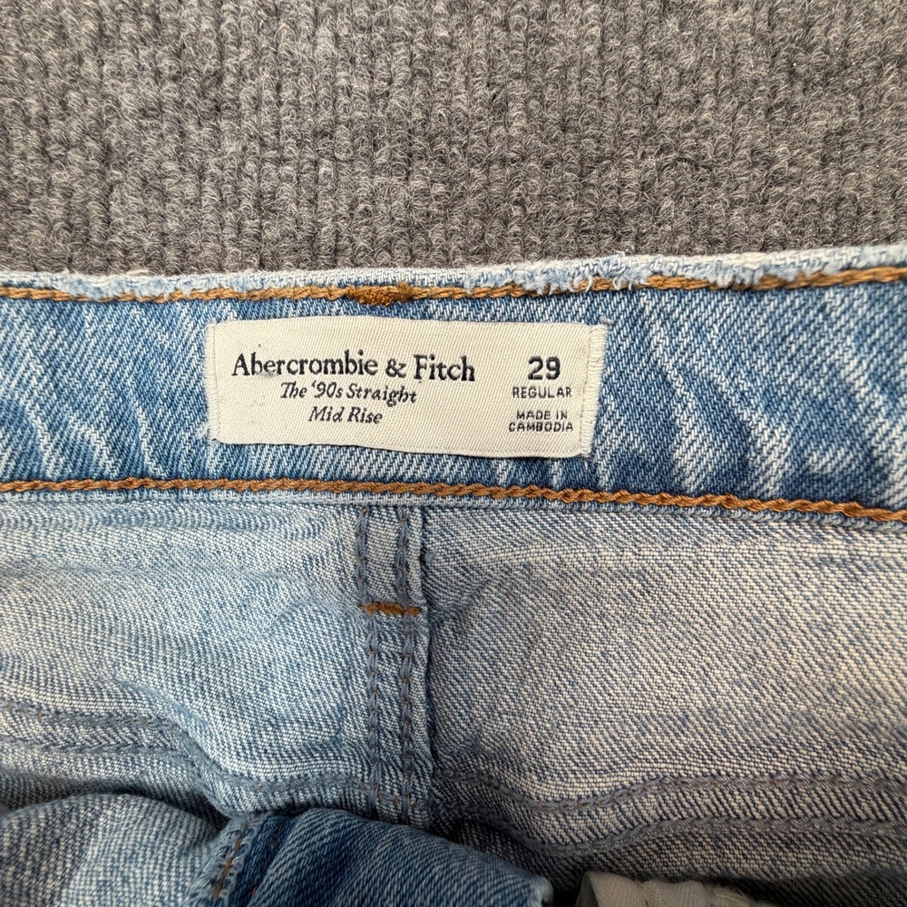 Abercrombie & Fitch‎ The 90s Straight Jeans Sz 29 Light Wash Mid Rise Distressed - Picture 6 of 11